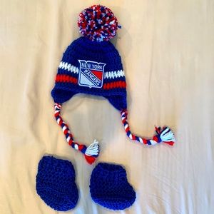 Infant NYR hat and booties